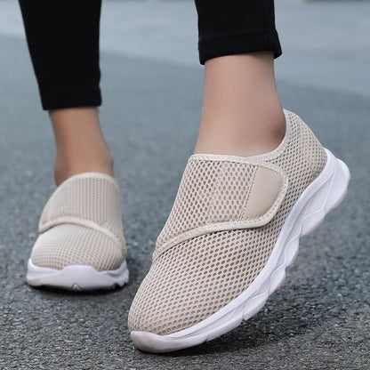 Tênis Ortopédico Feminino para Pés Inchados, Largos e com Joanetes – ConfortWalk™